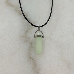 Green Chalcedony Crystal Point Pendant Necklace